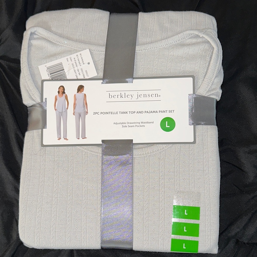 Berkley Jensen Gray Pajama Set for Women
